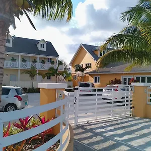Mcgregor House - By The Bay Apartment